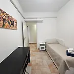 Three-room In Tortona District Appartement
