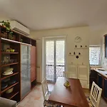 Three-room In Tortona District Appartement