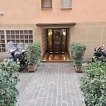Three-room In Tortona District Appartement